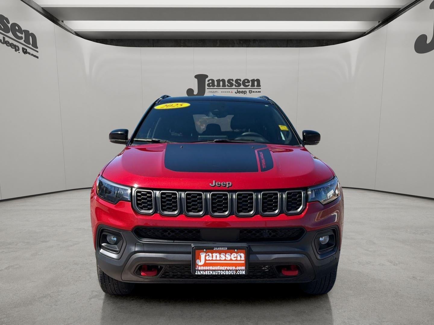 2025 Jeep Compass Trailhawk