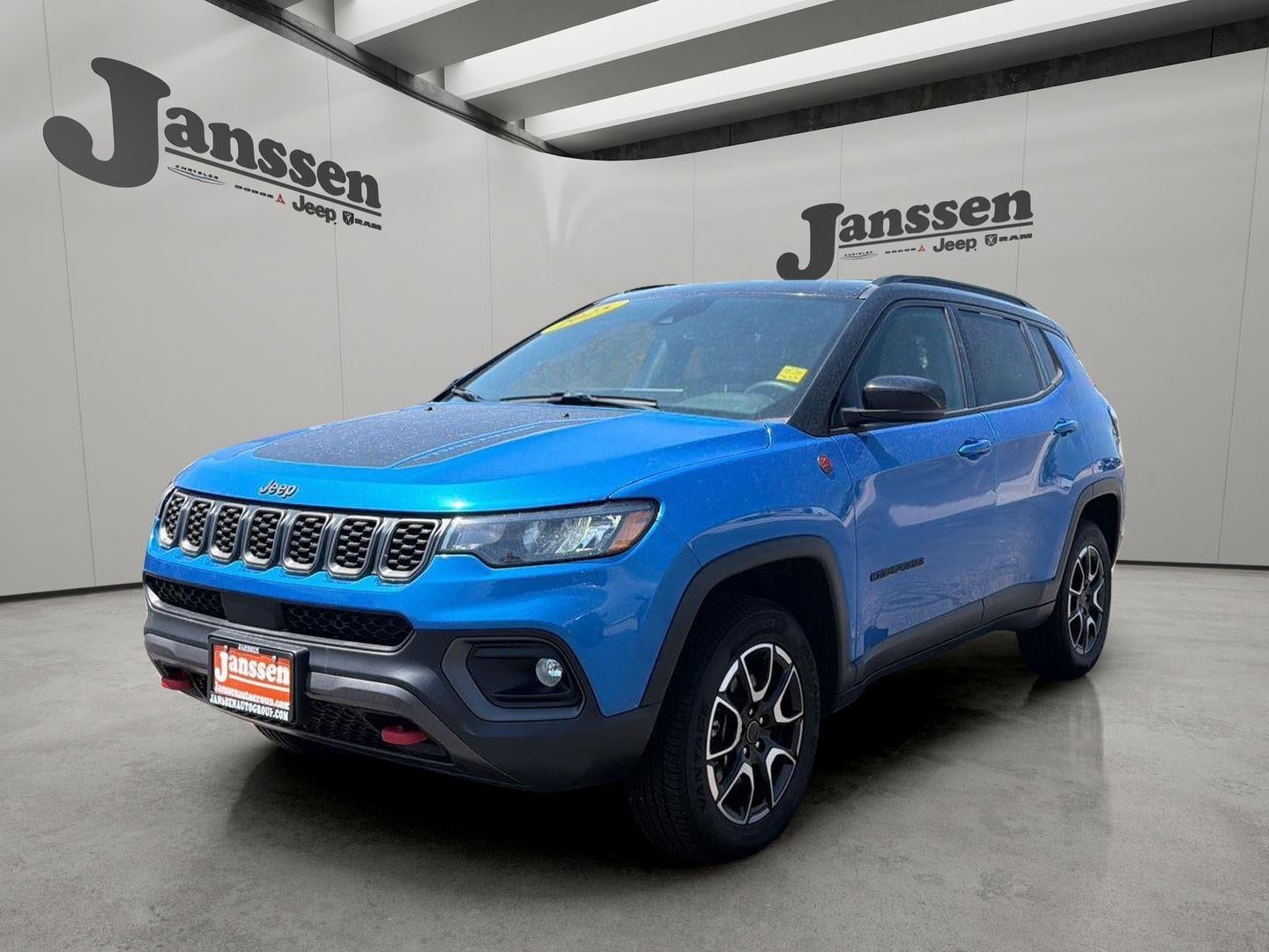 2025 Jeep Compass Trailhawk