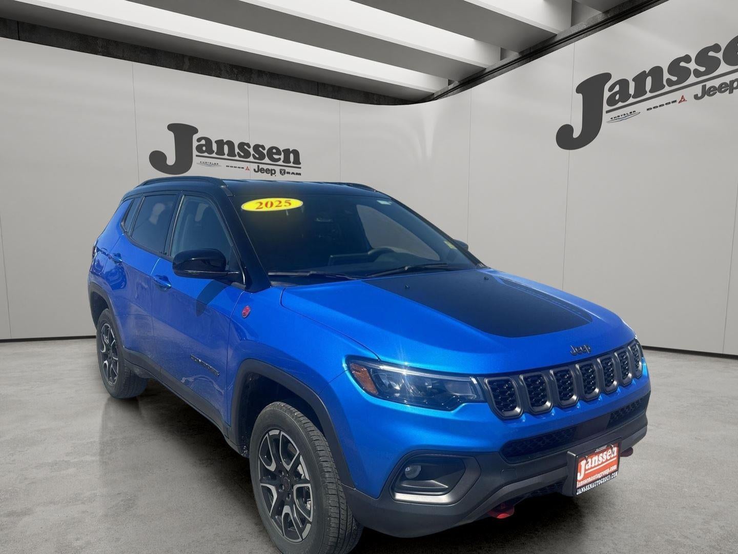 2025 Jeep Compass Trailhawk