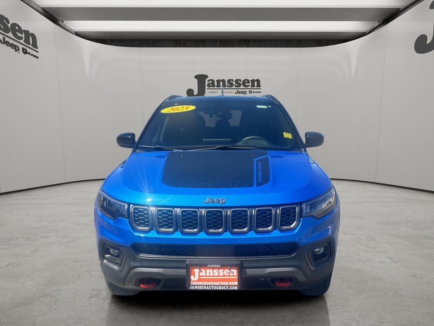 2025 Jeep Compass Trailhawk