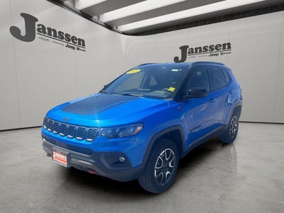 2025 Jeep Compass Trailhawk