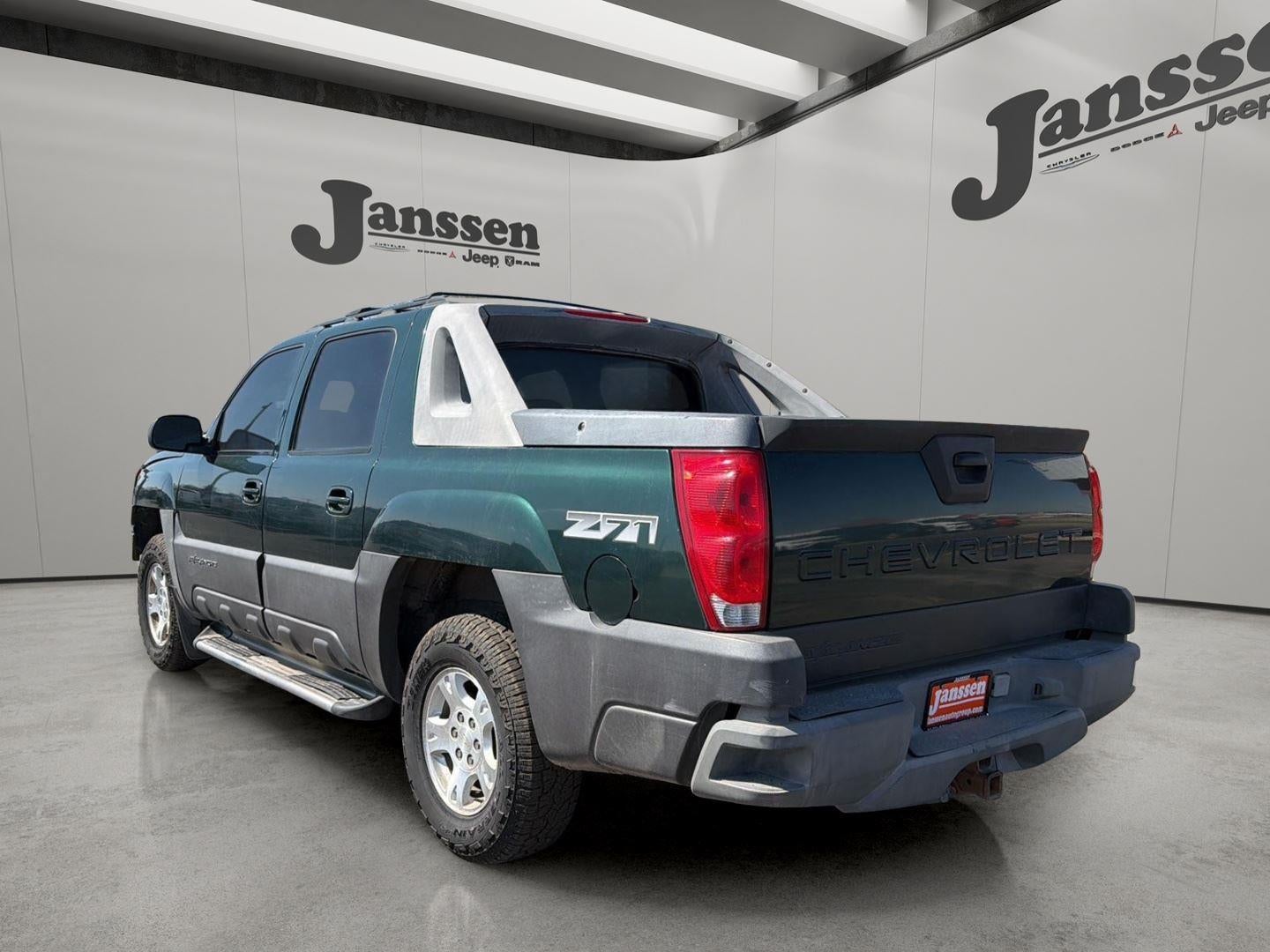 2003 Chevrolet Avalanche Base