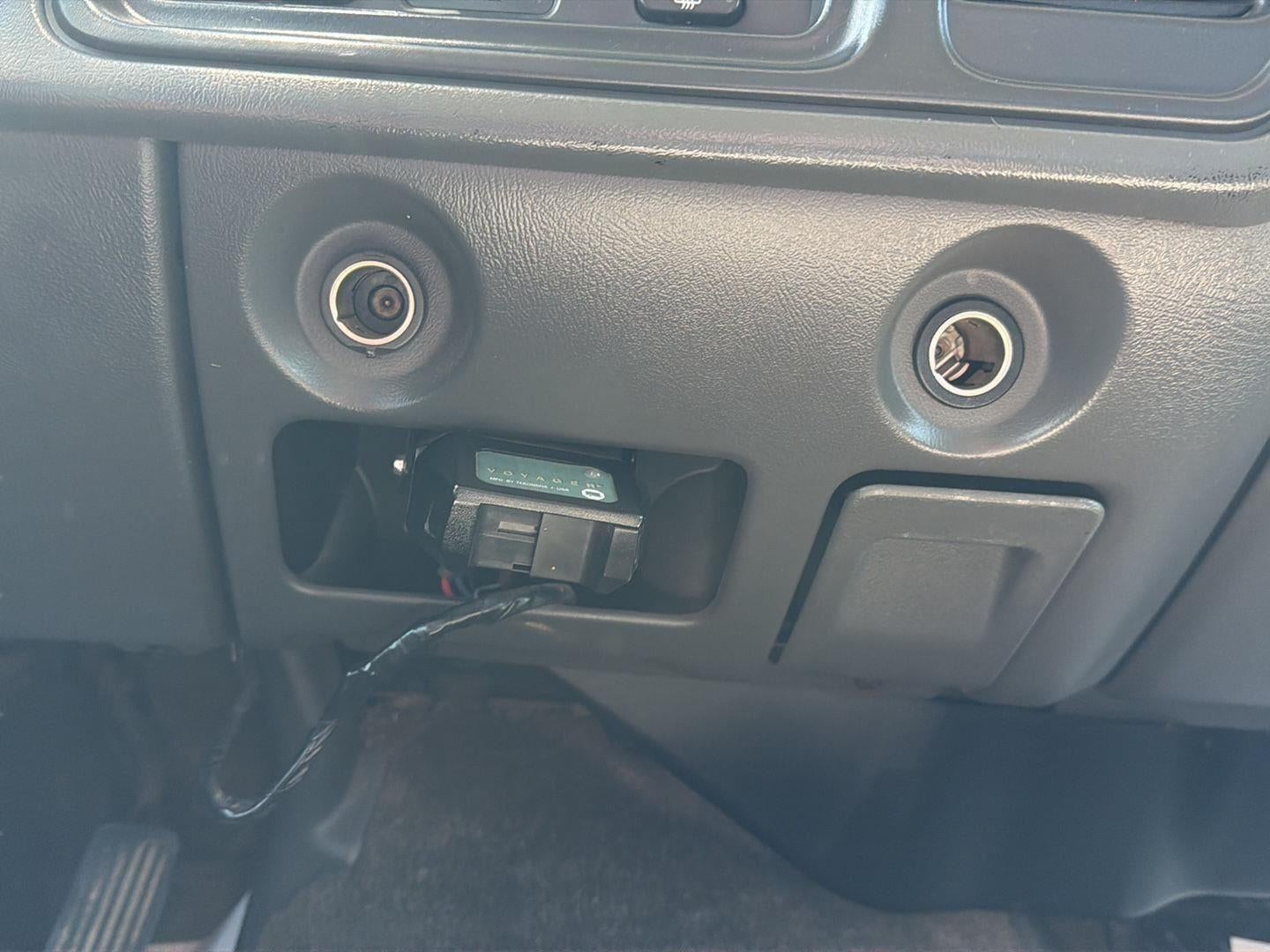 2003 Chevrolet Avalanche Base