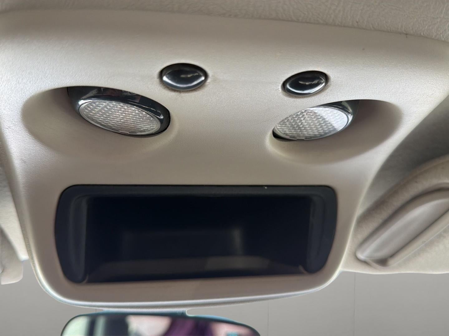 2003 Chevrolet Avalanche Base