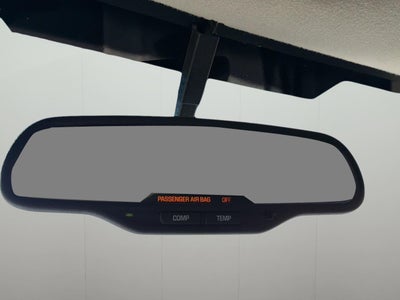 2003 Chevrolet Avalanche Base