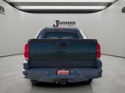 2003 Chevrolet Avalanche Base