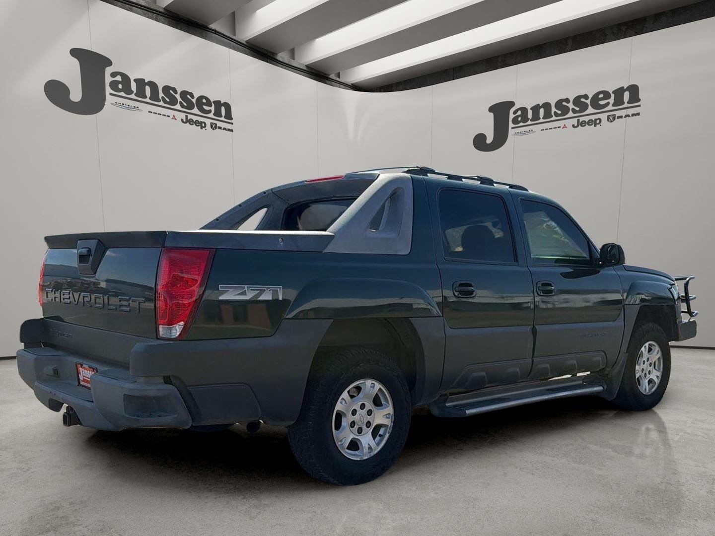 2003 Chevrolet Avalanche Base