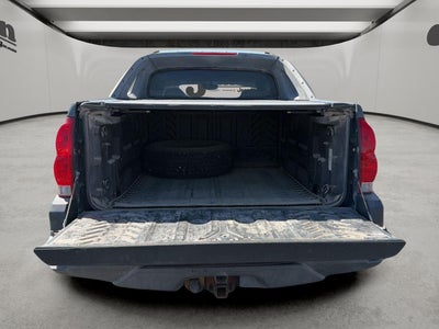 2003 Chevrolet Avalanche Base