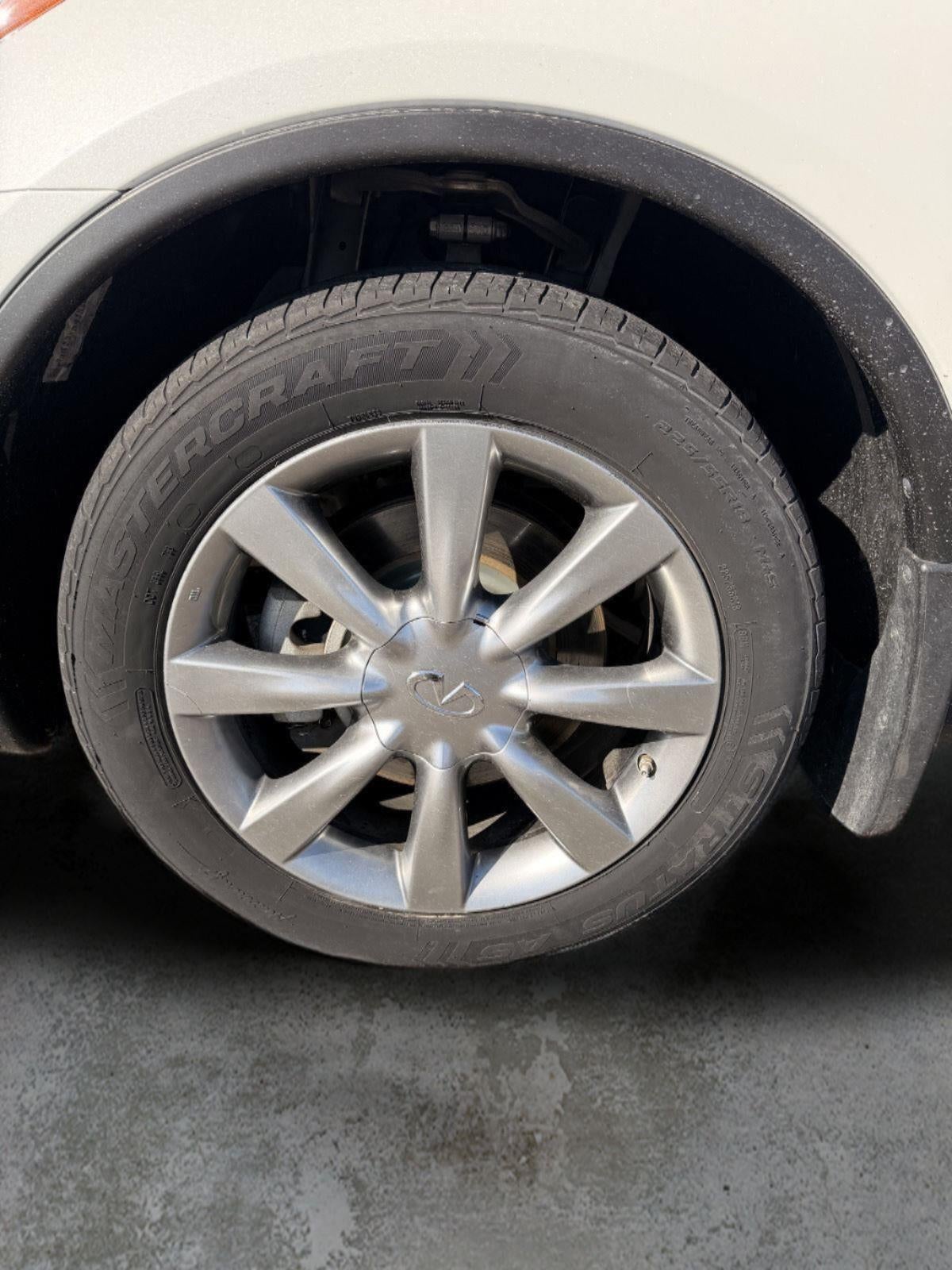 2017 INFINITI QX50 Base